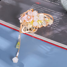 Load image into Gallery viewer, Antique butterfly catch clip fairy plate hair lily of the valley tassel plate hair pearl clip handmade Sen-line Hanfu headdress